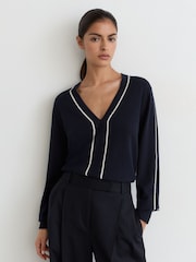 Reiss Navy/Ivory Mila Wool-Blend V-Neck Stripe-Detail Jumper with Cashmere - Image 3 of 6