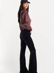 Good American Velvet Legs Flare Jeans - Imagen 4 de 6