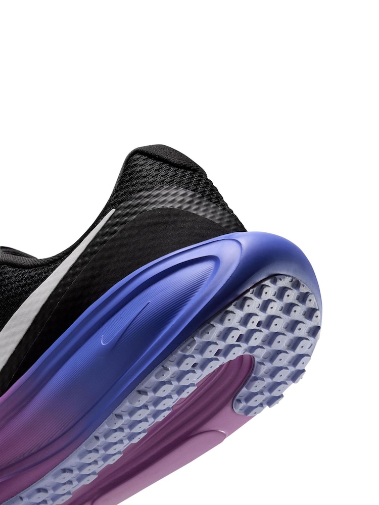 أسود وبنفسجي - حذاء رياضي للركض على الطريق Revolution 8 من Nike - Image 11 of 11 أسود وبنفسجي - حذاء رياضي للركض على الطريق Revolution 8 من Nike - Image 11 of 11