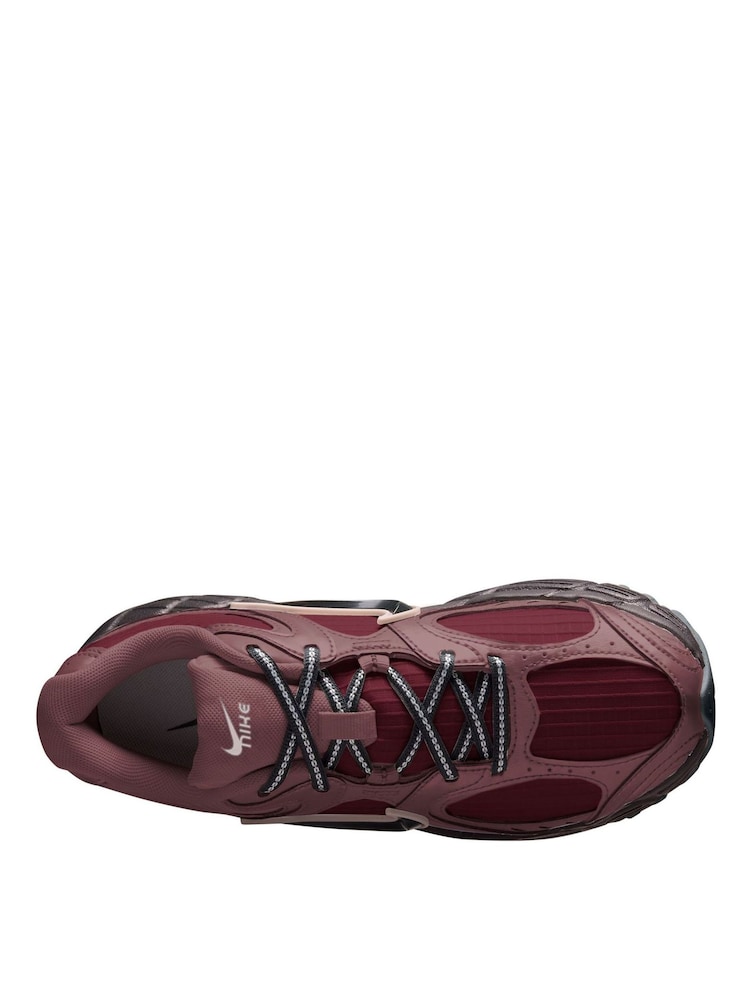 Nike Burgundy Vomero V5 Ripstop Trainers - Image 2 of 3