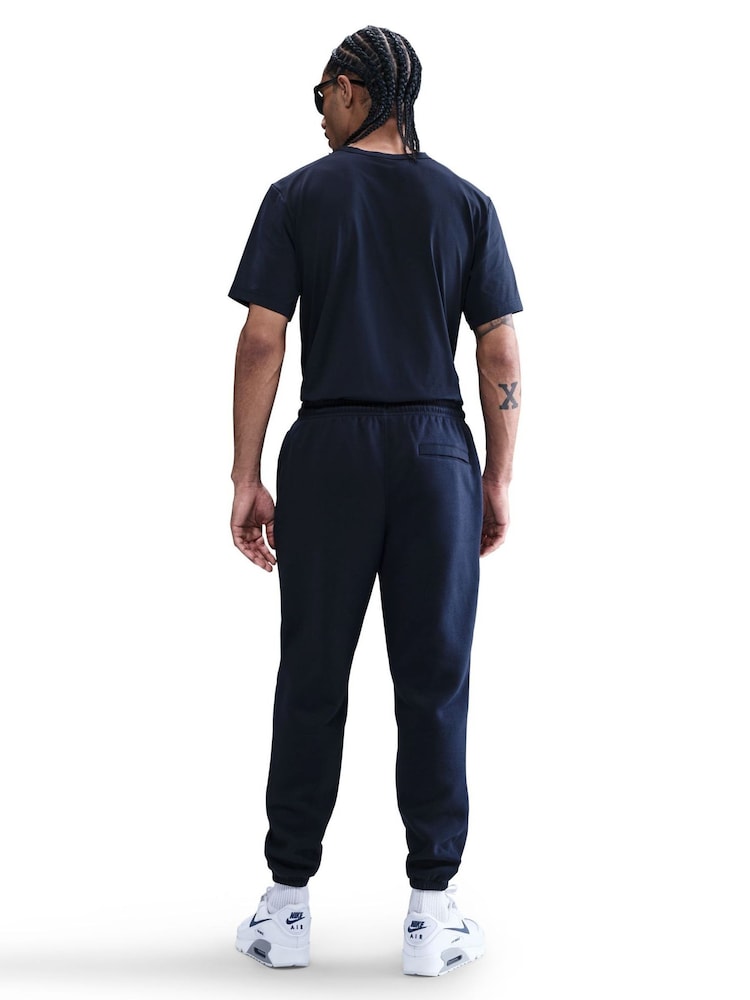 Nike Obsidian Navy Club Fleece Cargo Joggers - Image 2 of 5