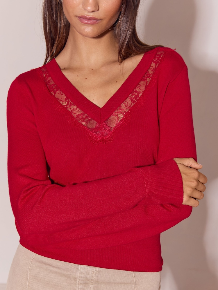Rot - Lipsy Lace Insert Knitted Jumper - Bild 2 von 4