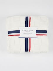 Us Polo Assn Bright White Premium Plush Jacquard Throw - Image 3 of 5