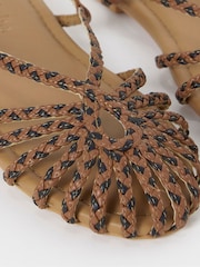 بيج - Simply Be Plaited Woven Flat Sandals - Image 4 of 4