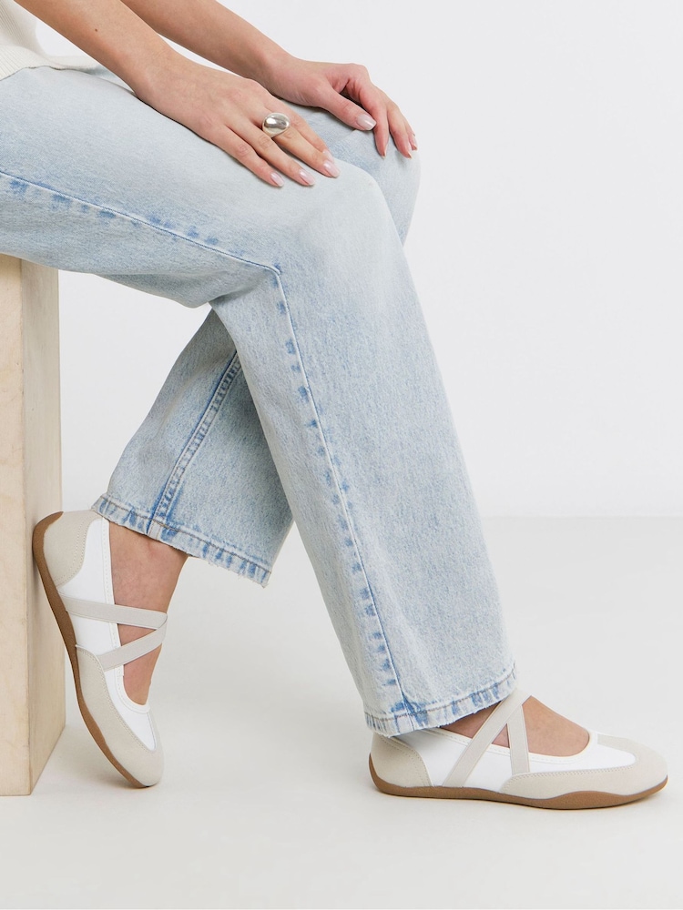 أبيض - Simply Be Ballet Trainers With Strap - Image 1 of 4