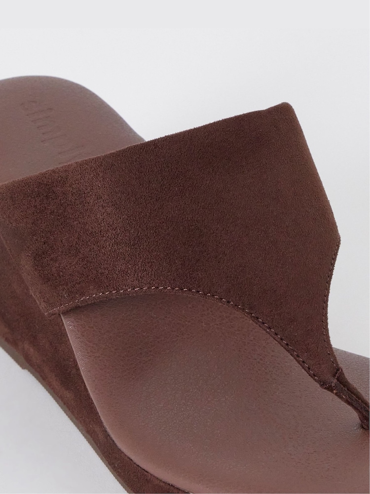 Simply Be Brown Extra Wide Fit Wedged Toe Post Heel Sandals - Image 4 of 4