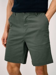 Crew Clothing Company Green Classic Bermuda Cotton Stretch Chino Shorts - Image 2 of 5