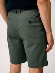 Crew Clothing Company Green Classic Bermuda Cotton Stretch Chino Shorts - Image 4 of 5