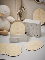 Black and White Baby Icons Wooden Milestone Cards - Image 1 of 7