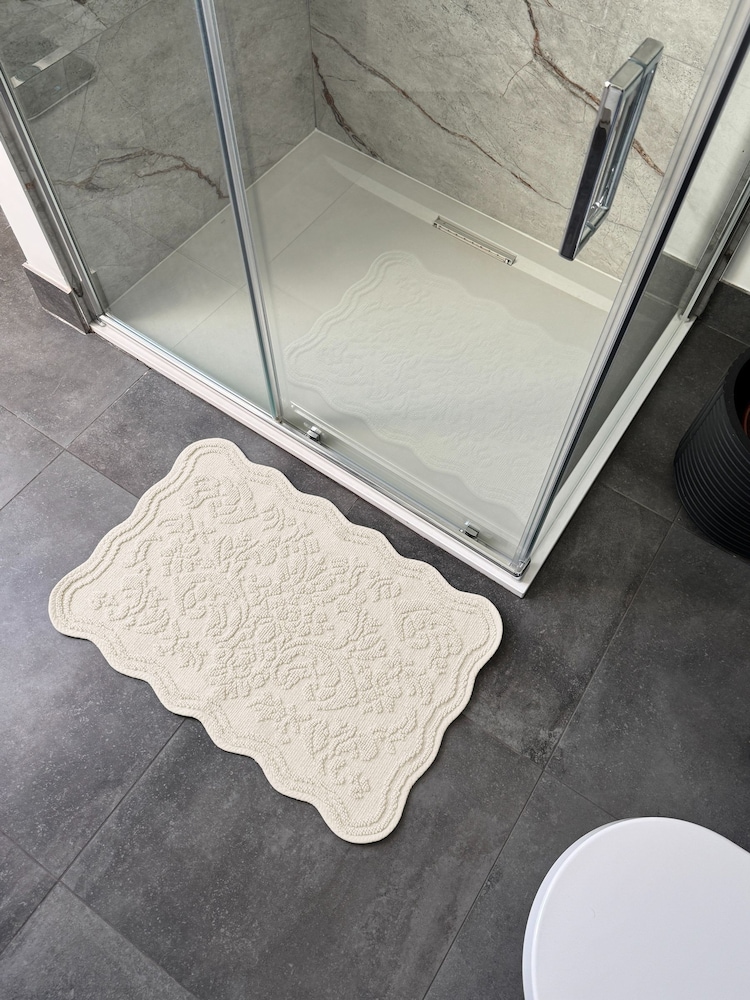 Allure Bath Fashions Cream Scalloped Jacquard Bath Mat - Image 1 of 4 Allure Bath Fashions Cream Scalloped Jacquard Bath Mat - Image 1 of 4