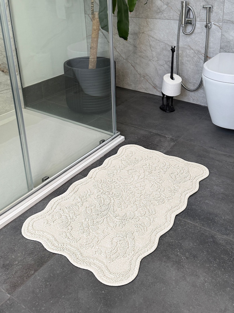 Allure Bath Fashions Cream Scalloped Jacquard Bath Mat - Image 2 of 4 Allure Bath Fashions Cream Scalloped Jacquard Bath Mat - Image 2 of 4