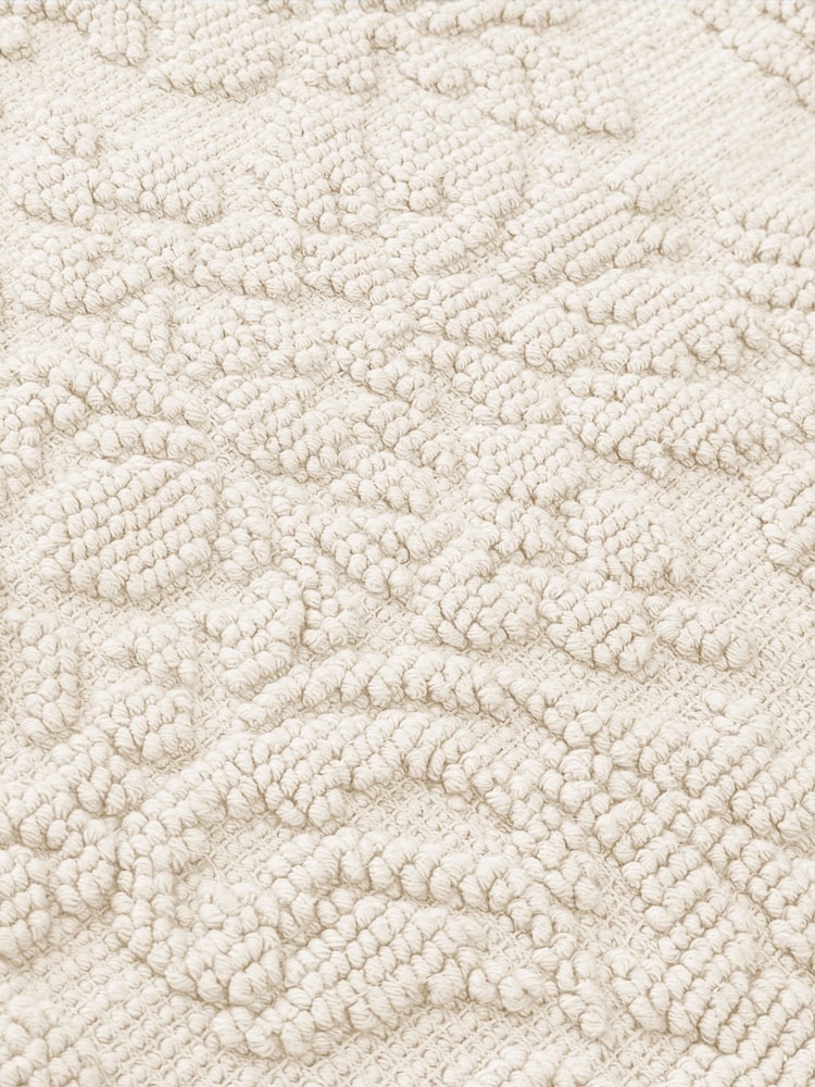 Allure Bath Fashions Cream Scalloped Jacquard Bath Mat - Image 6 of 6 Allure Bath Fashions Cream Scalloped Jacquard Bath Mat - Image 6 of 6
