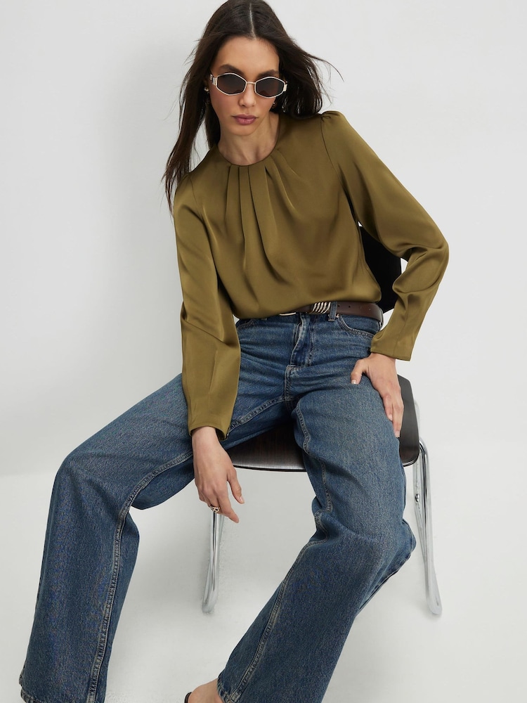 River Island Green Satin Pleat Front Blouse - Image 4 of 4