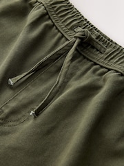 كاكي أخضر - بنطلون رياضي ناعم الملمس بمزيج TENCEL™ من N. Premium - Image 9 of 10