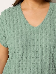 Yours Curve Green Bubble Textured T-Shirt - Image 4 of 5