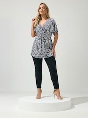 Yours Curve Animal Print London Angel Sleeve Knot Front Top - Image 2 of 5