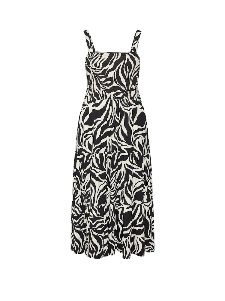 فستان ماكسي متوسط الطول بتصميم مُجمّع من Yours Curve - Image 5 of 5 فستان ماكسي متوسط الطول بتصميم مُجمّع من Yours Curve - Image 5 of 5