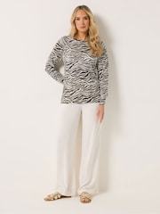Crema - Long Tall Sally Lightweight Jumper - Imagen 3 de 5