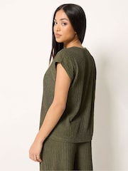 ירוק - M&Co Petite Textured V-Neck T-Shirt - תמונה 3 מתוך 5