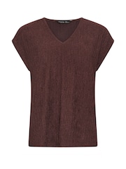 חום - M&Co Petite Textured V-Neck T-Shirt - תמונה 5 מתוך 5