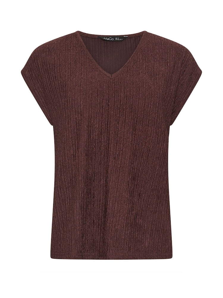 חום - M&Co Petite Textured V-Neck T-Shirt - תמונה 5 מתוך 5