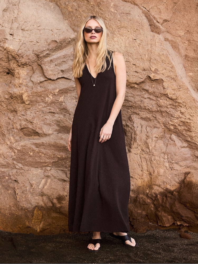 Ro&Zo Brown Slub Jersey V-Neck Midi Dress - Image 1 of 7