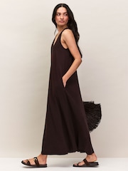 Ro&Zo Brown Slub Jersey V-Neck Midi Dress - Image 3 of 7