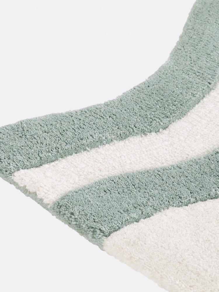 La Redoute Intérieurs Ecru/Celadon Othelo 100% Wool Rug - Image 2 of 4