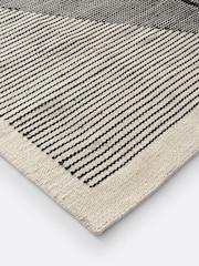 La Redoute Intérieurs Black/Ecru Loscan Indoor/Outdoor Rug - Image 3 of 3