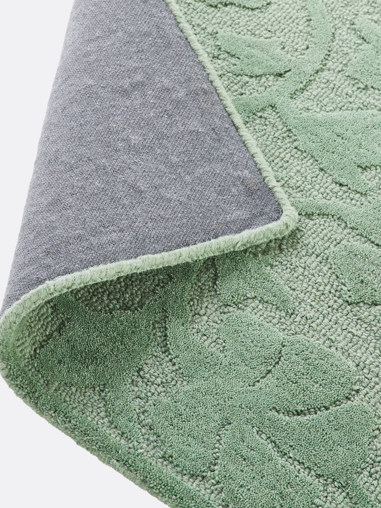 La Redoute Intérieurs Green Eucalyptus Tyma Woolen Rug with A Flower Print - Image 4 of 4 La Redoute Intérieurs Green Eucalyptus Tyma Woolen Rug with A Flower Print - Image 4 of 4