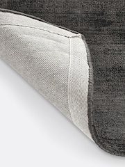 La Redoute Intérieurs Charcoal Izri Aged Effect Lyocell Rug - Image 4 of 4