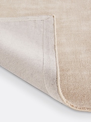 La Redoute Intérieurs Beige Izri Aged Effect Lyocell Rug - Image 4 of 4