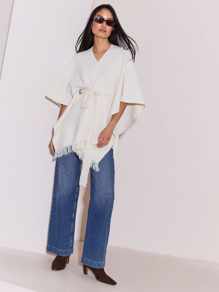 Lipsy Cream Soft Touch Belted Fringe Cape Poncho - Image 4 of 4
