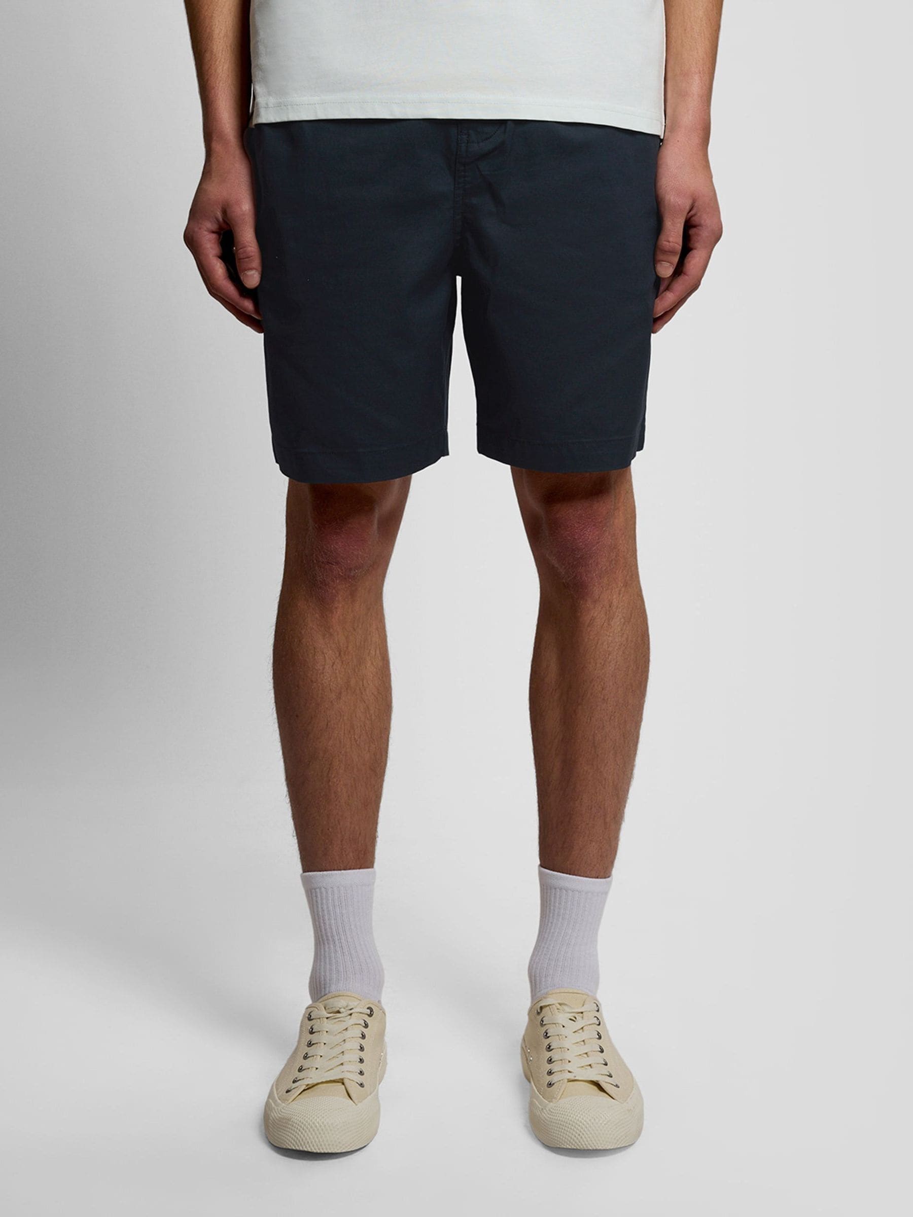 Lyle & Scott Men's Dark Navy Everyday Shorts - Image 3
