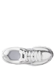 Nike White/Silver Youth Air Max Moto 2K Trainers - Image 2 of 3