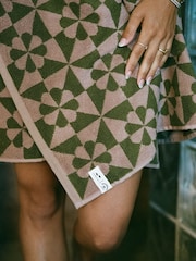 SlowTide Mousse Bex Cotton Printed Patterned Bath Towel - Image 3 of 5