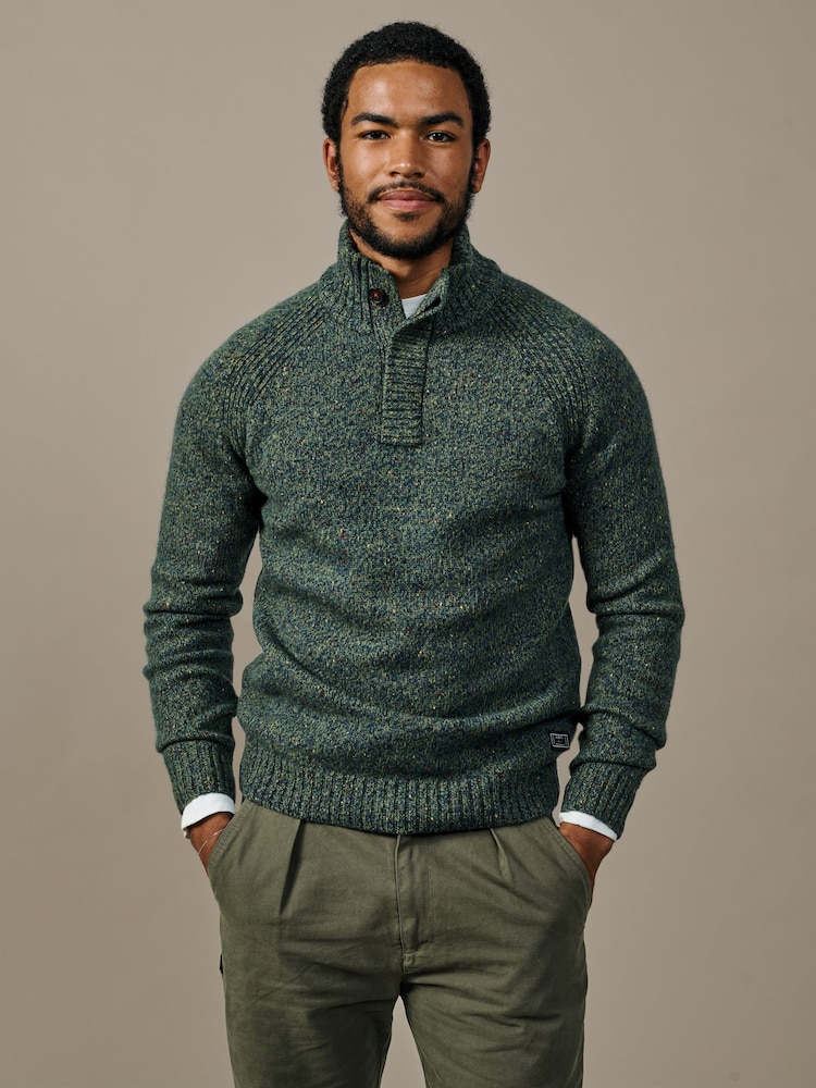 Aubin Green Firsby Conceald Button Neck Jumper - Bild 1 von 5