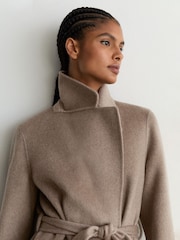 Reiss Thea Wool-Blend Double-Breasted Blind-Seam Coat with Cashmere - صورة 6 من 10