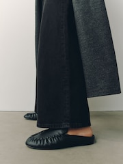 أسود - Forever Comfort® Suede Leather Borg Lined Mules - صورة 2 من 9