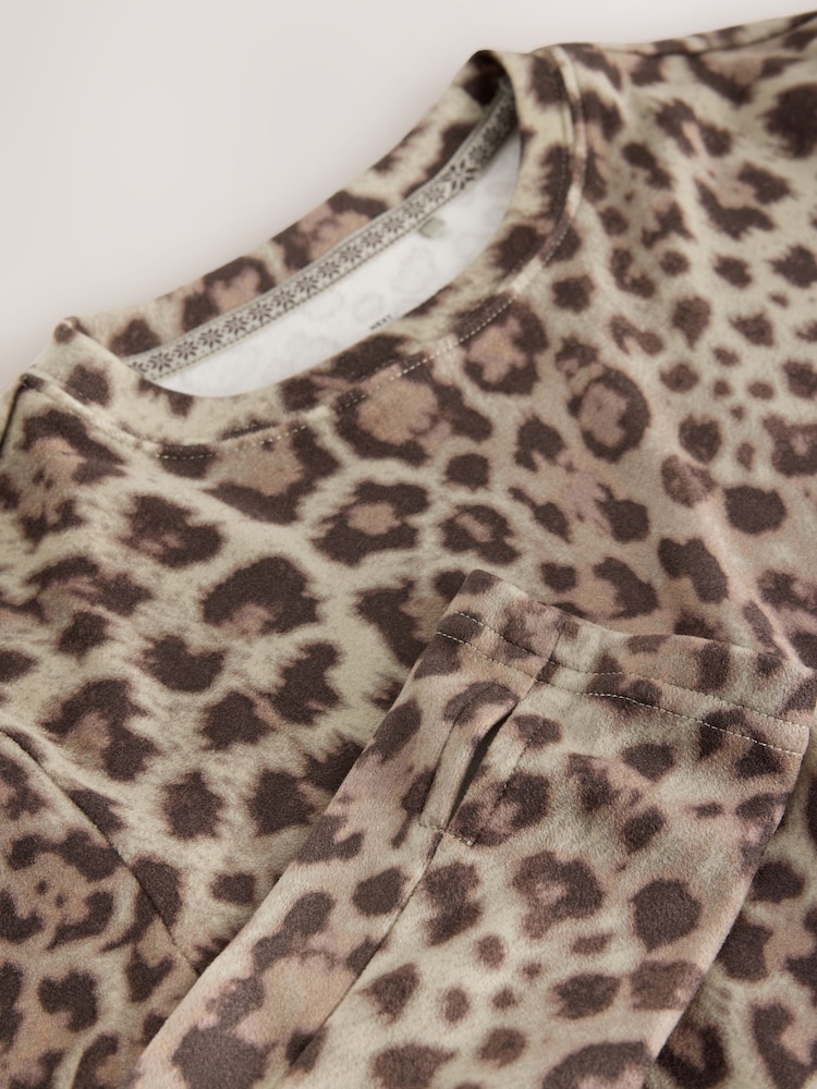 Leopard Print Thermal Crew Neck Long Sleeve Top - Image 9 of 9