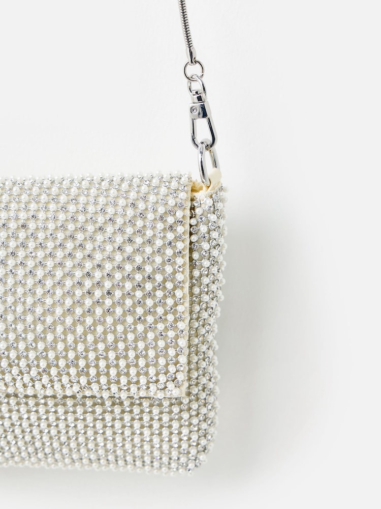 Oliver Bonas Cream Jodie Silver Gem & Faux Pearl Chain Mail Clutch Bag - Image 6 of 6