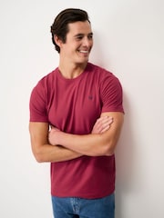 أحمر - تيشرت كلاسيكي بحافة رقبة مستديرة من Crew Clothing Company - صورة 1 من 5