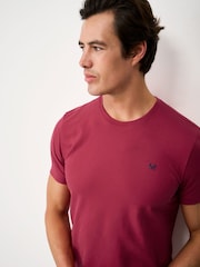 أحمر - تيشرت كلاسيكي بحافة رقبة مستديرة من Crew Clothing Company - صورة 3 من 5