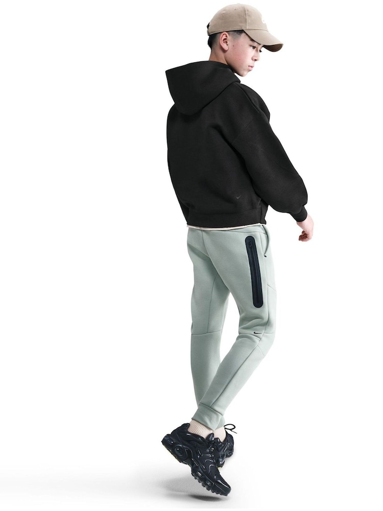Nike Black Sportswear Tech Fleece Oversized Pullover Hoodie - Image 2 of 5 Nike Black Sportswear Tech Fleece Oversized Pullover Hoodie - Image 2 of 5