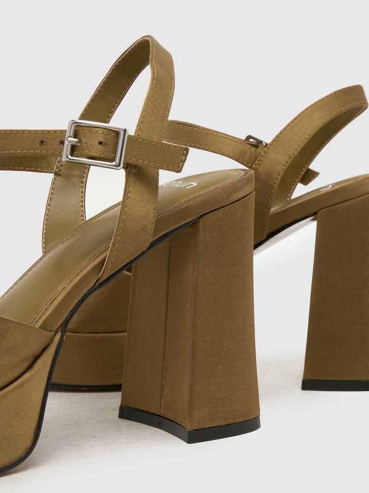 Schuh Green Sabina Heeled Platform Sandal - Image 4 of 4