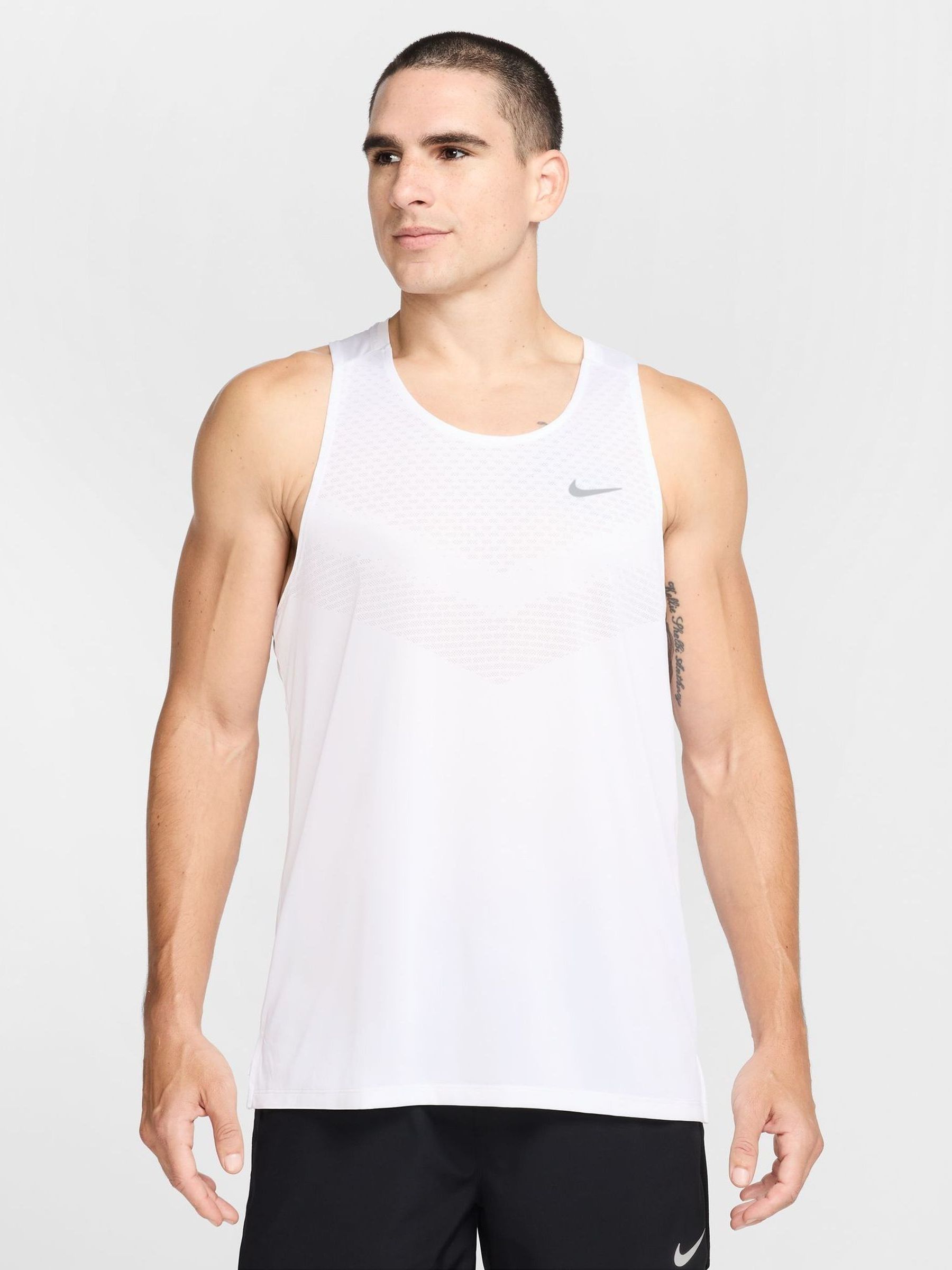 Next：日本 Nike Stride Dri-FIT ADV ランニング タンクトップ from