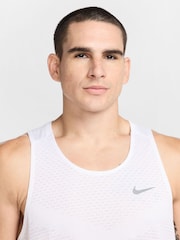 Nike White Stride Dri-FIT ADV Running Vest - Image 4 of 6