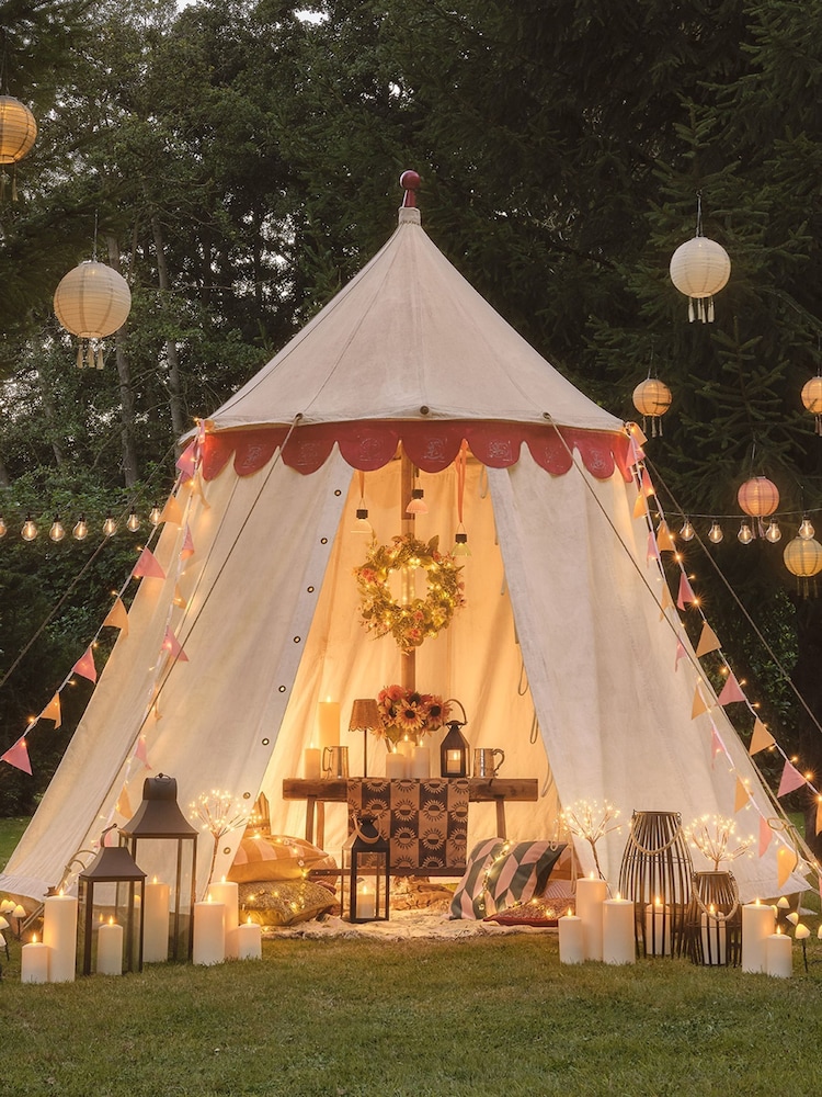 Lights4fun Black 20 Warm White Vintage Style Solar Festoon Lights - Image 6 of 6