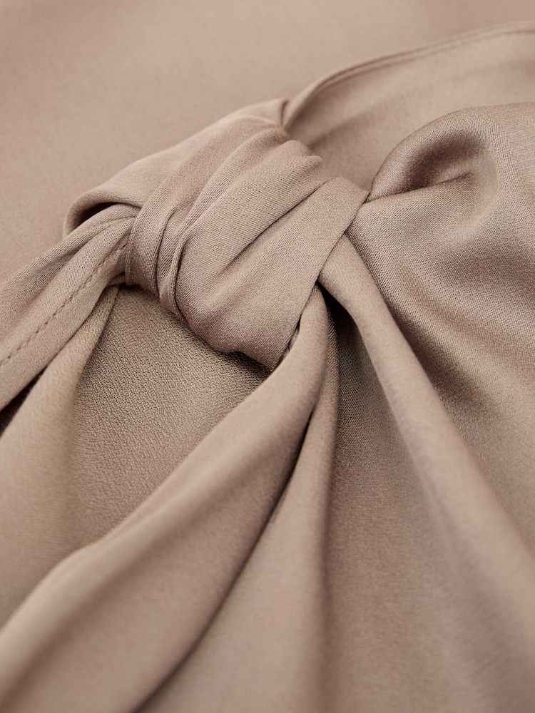 Reiss Champagne Neutral Kezia Satin Draped One-Shoulder Top - Image 6 of 6 Reiss Champagne Neutral Kezia Satin Draped One-Shoulder Top - Image 6 of 6