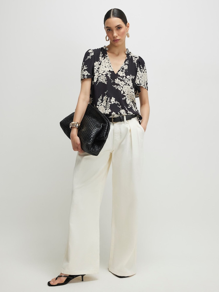 River Island Black Floral V-Neck Short Sleeve Top - Image 4 of 4